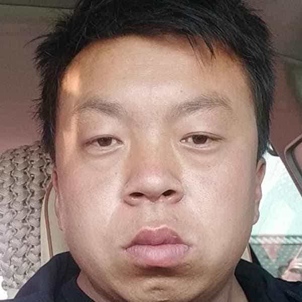 32岁岁内蒙古单身帅哥 - 广元吉缘网